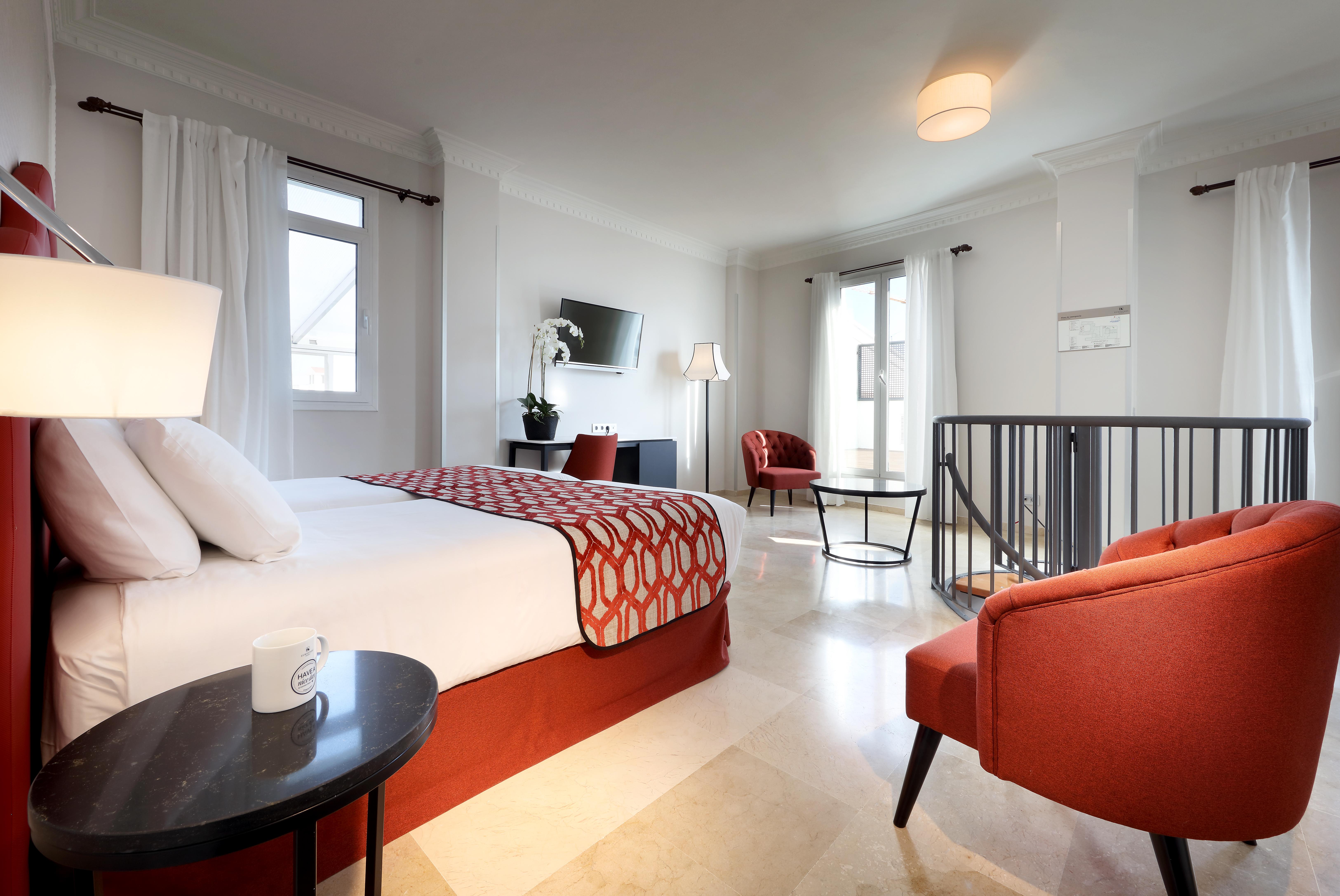 Eurostars Regina Hotel Sevilla Bagian luar foto