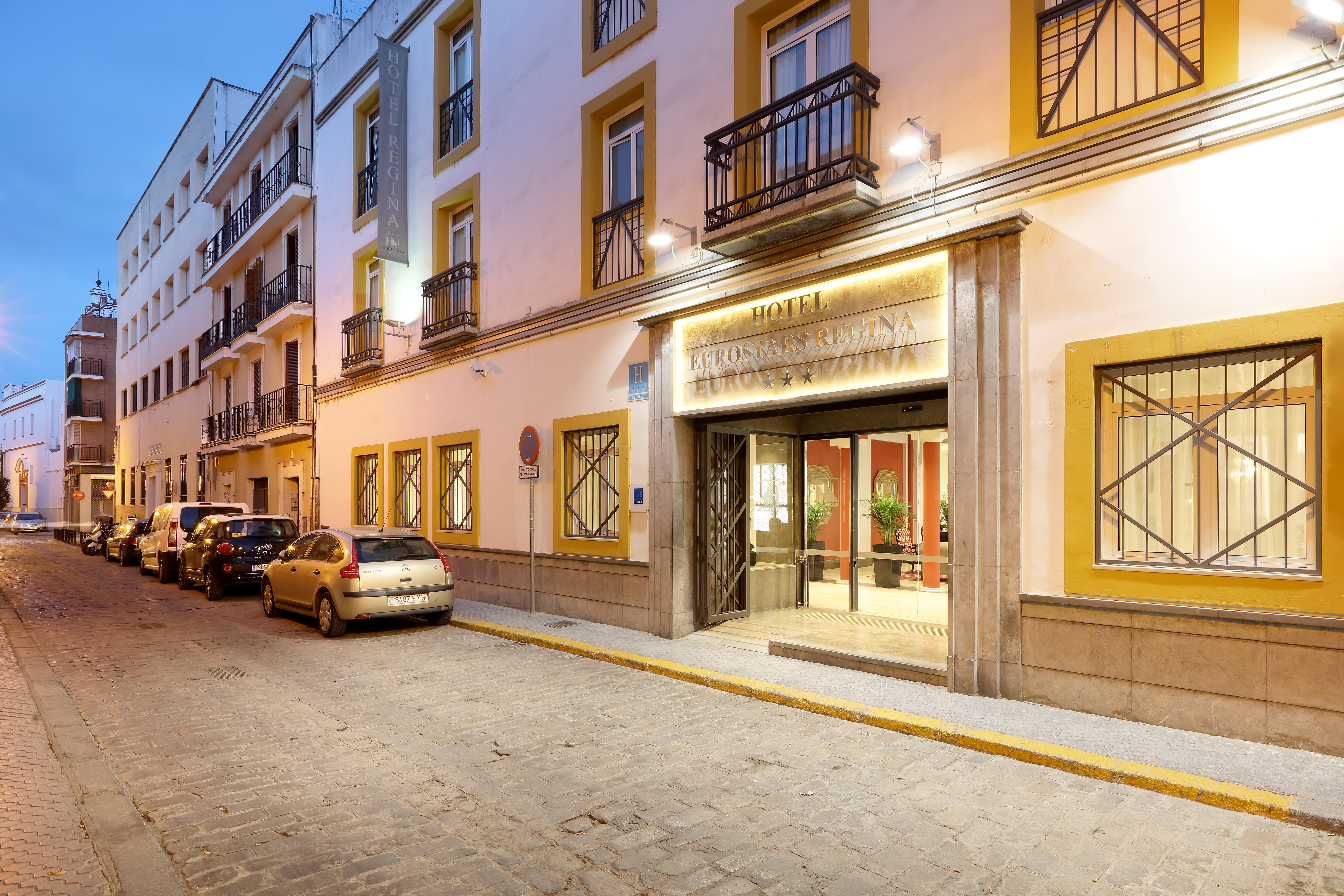 Eurostars Regina Hotel Sevilla Bagian luar foto