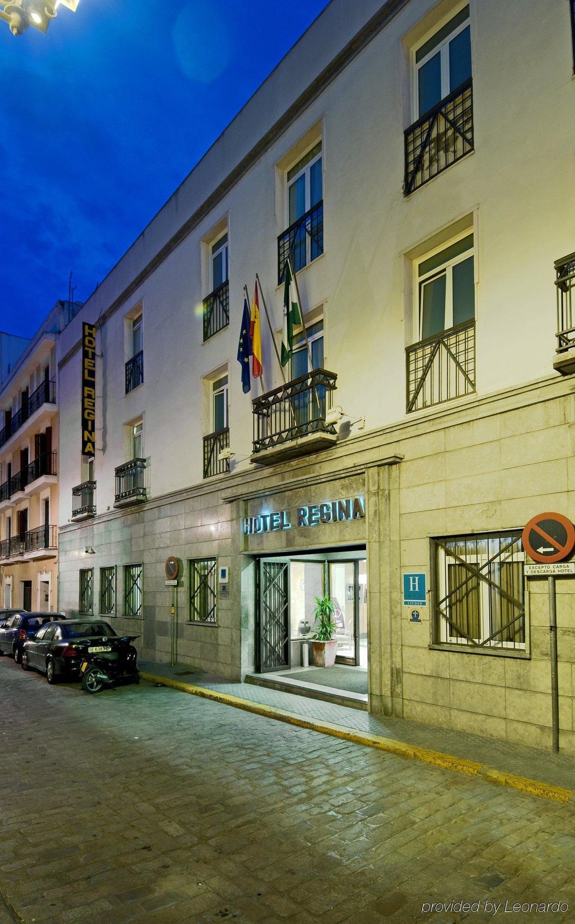 Eurostars Regina Hotel Sevilla Bagian luar foto