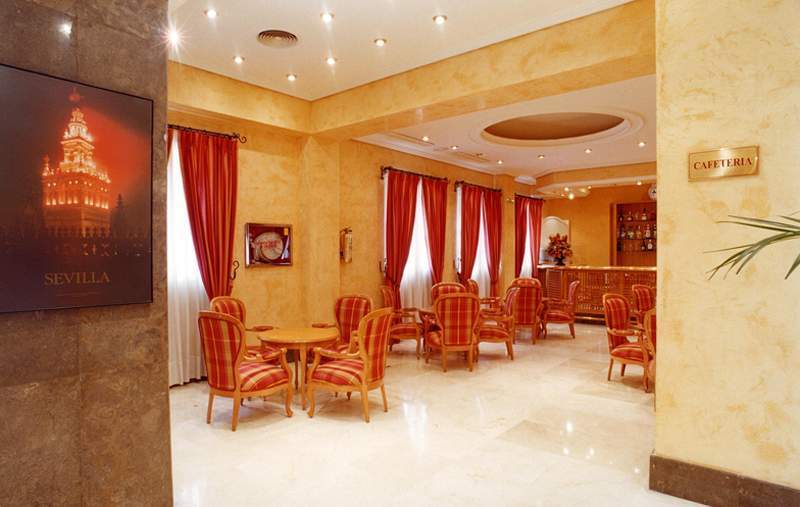 Eurostars Regina Hotel Sevilla Bagian luar foto
