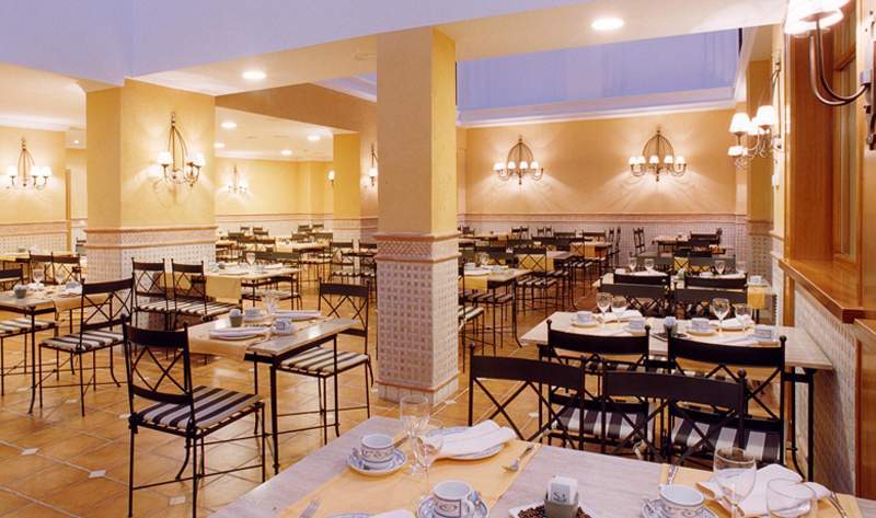Eurostars Regina Hotel Sevilla Bagian luar foto